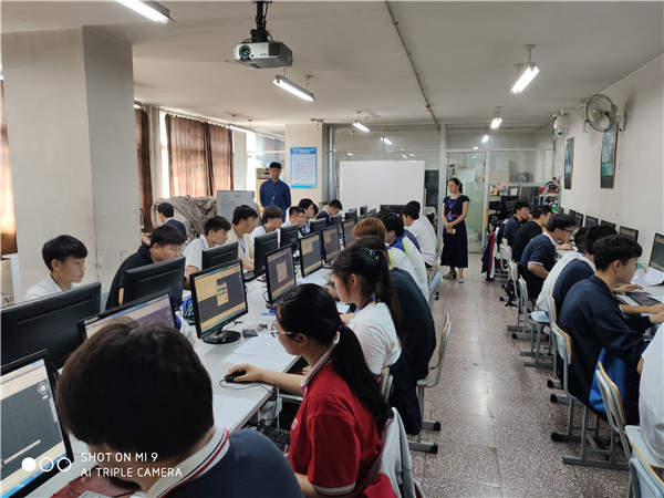 比赛现场.jpg