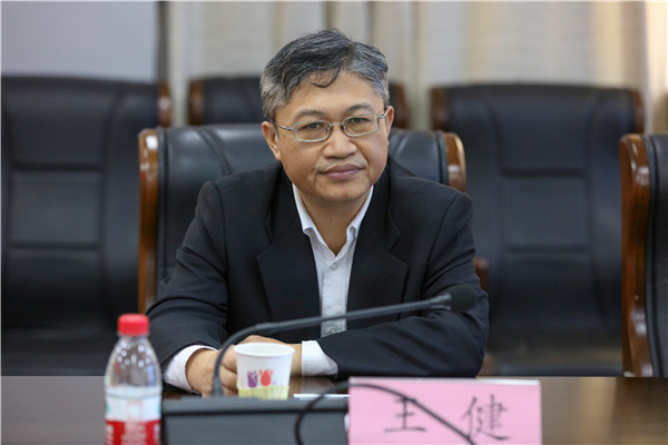2广州市人力资源和社会保障局党组书记、局长王健.jpg
